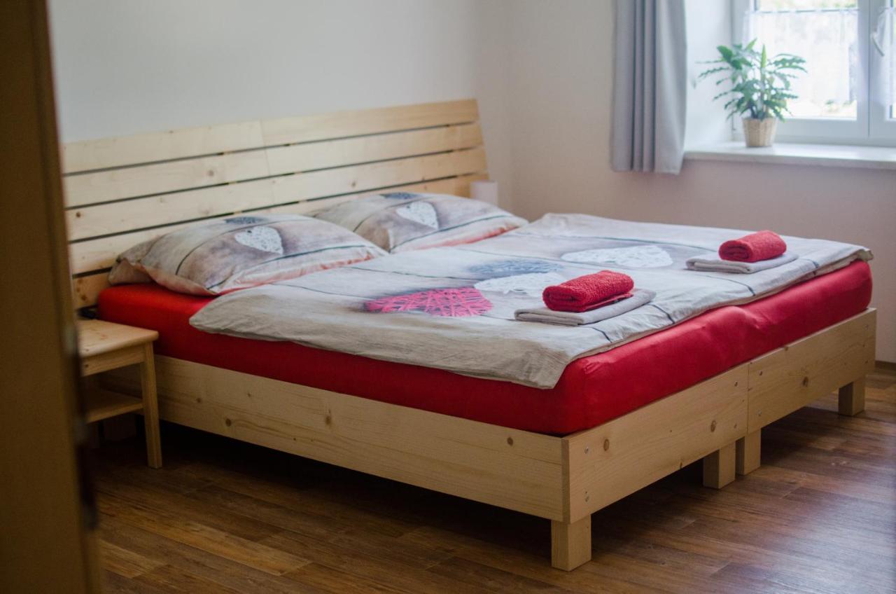 Apartmany A Ubytovani Mlynice Litovel Exterior foto