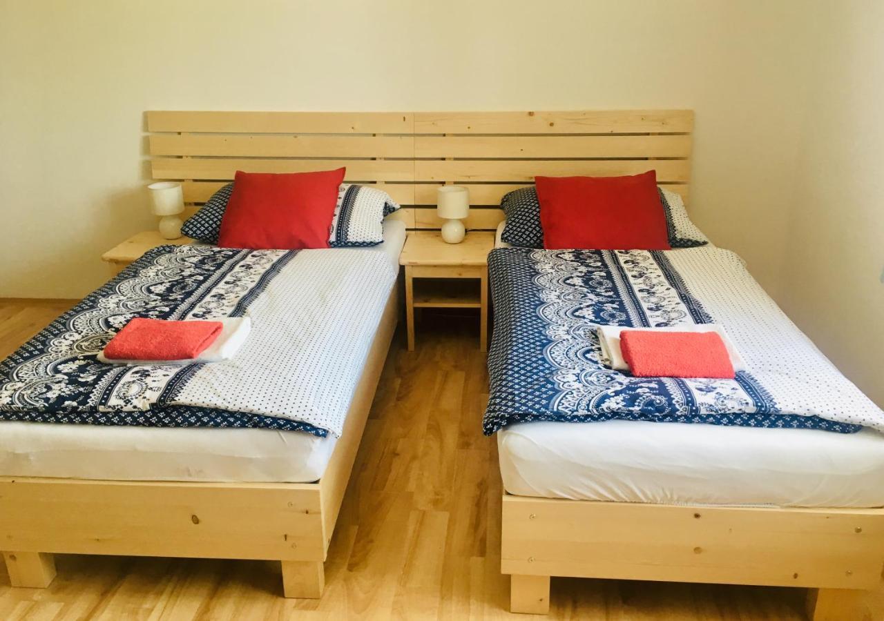 Apartmany A Ubytovani Mlynice Litovel Exterior foto