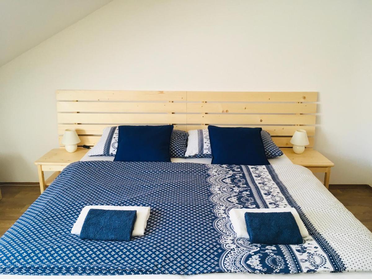 Apartmany A Ubytovani Mlynice Litovel Exterior foto