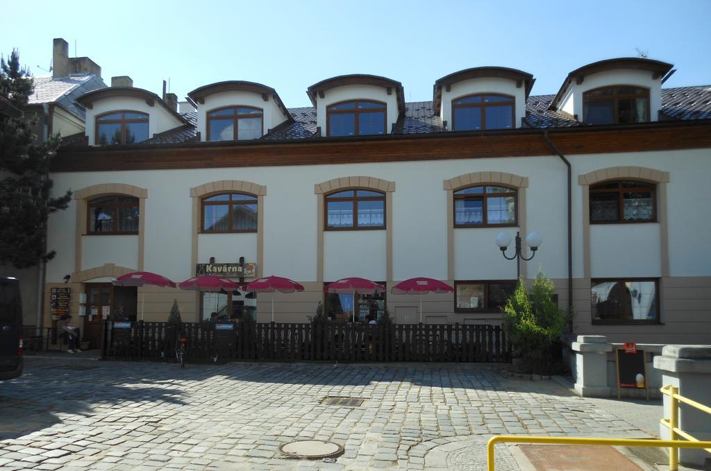 Apartmany A Ubytovani Mlynice Litovel Exterior foto