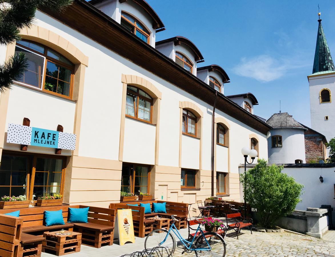 Apartmany A Ubytovani Mlynice Litovel Exterior foto