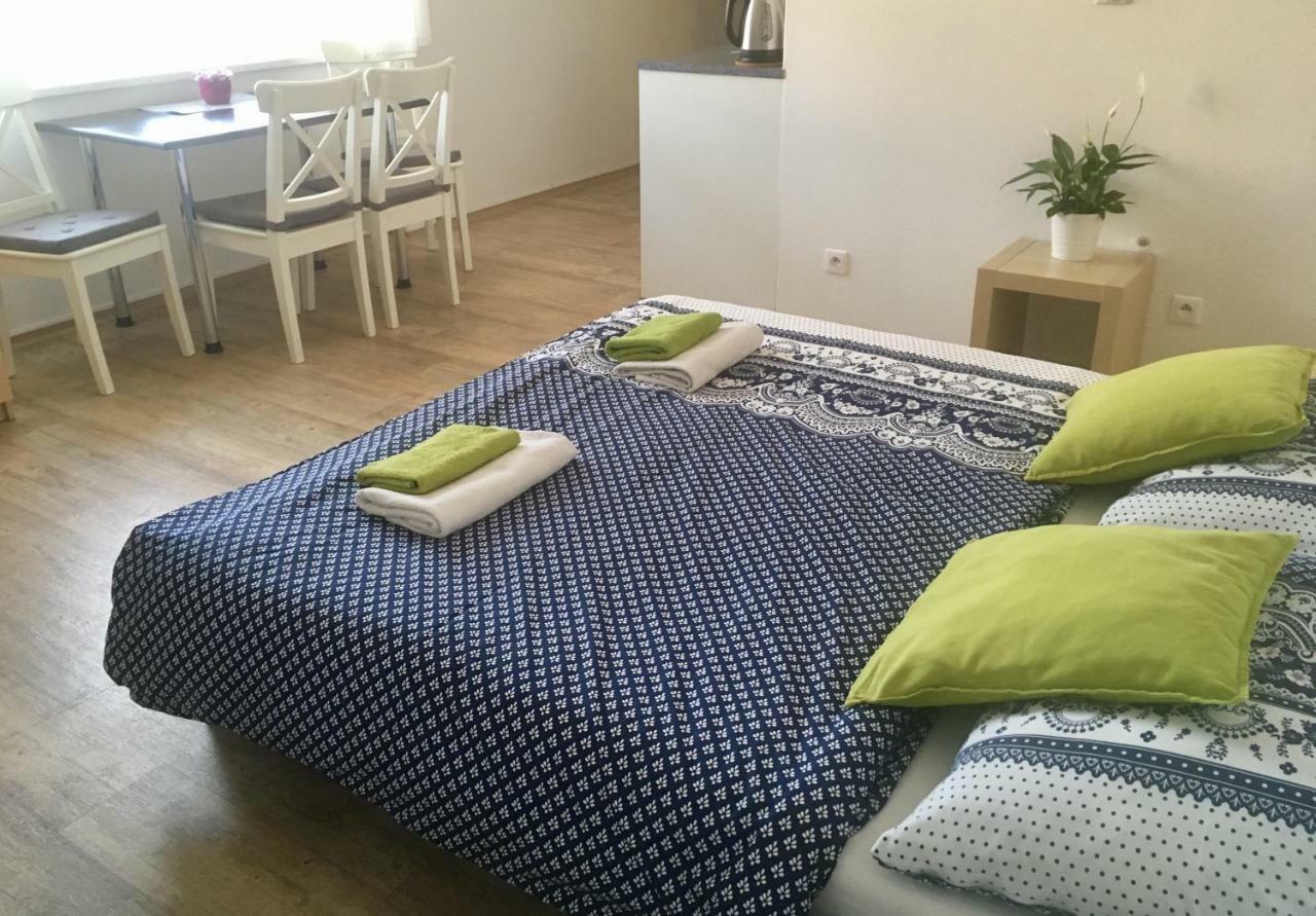 Apartmany A Ubytovani Mlynice Litovel Exterior foto