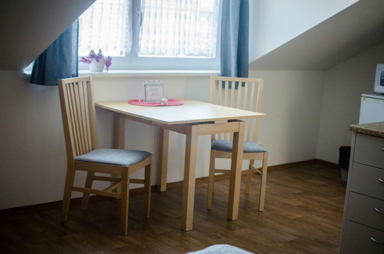 Apartmany A Ubytovani Mlynice Litovel Exterior foto